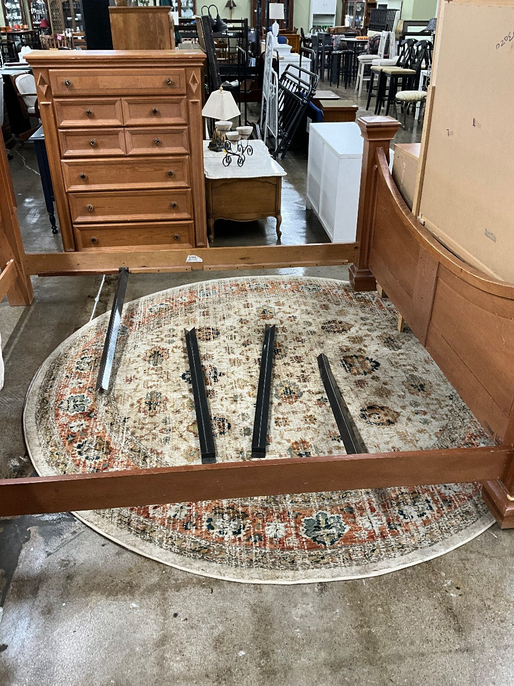 8ft Karastan Round Rug
