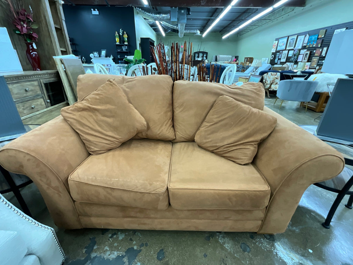 Sofa Express Butterscotch Loveseat