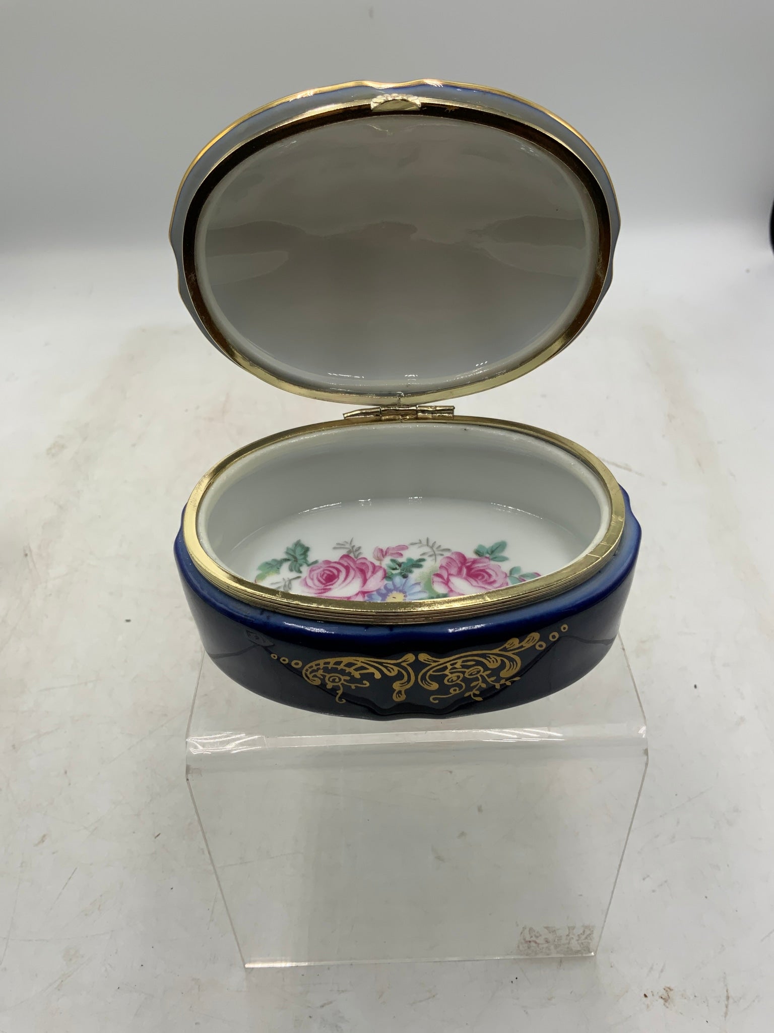 Nippon Courting Trinket Box