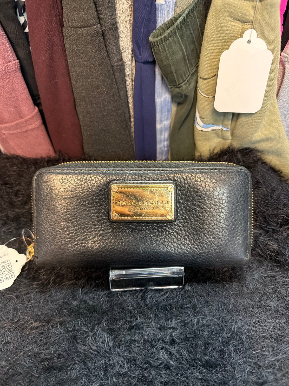 Marc Jacobs Wallet As IS