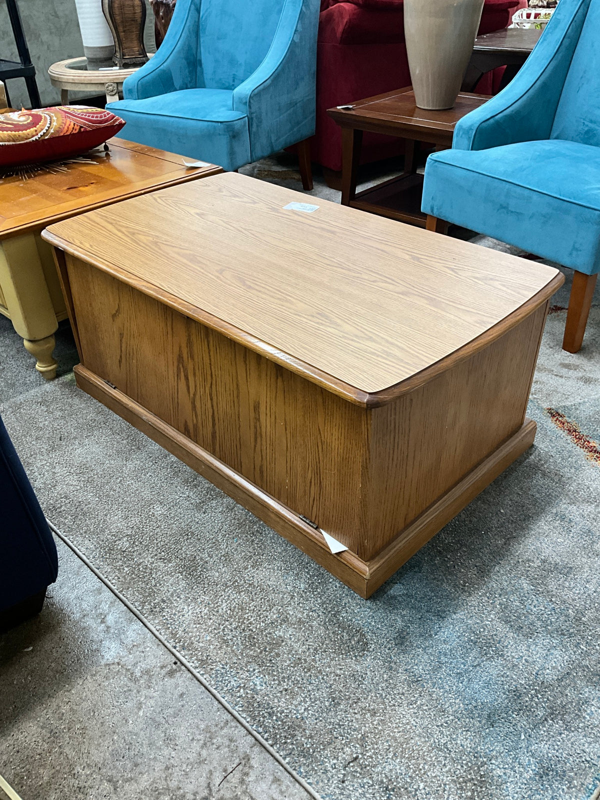 Coffee Table w/ Drawers
