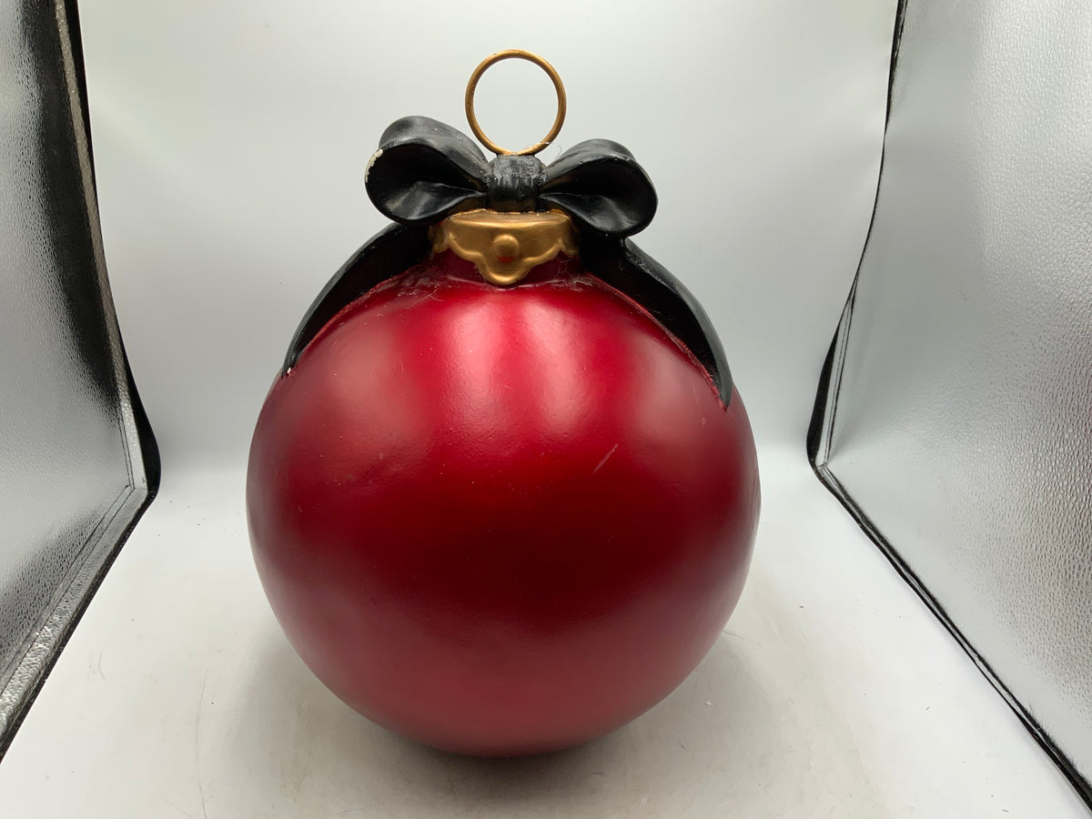 Lg J - Ornament Decor