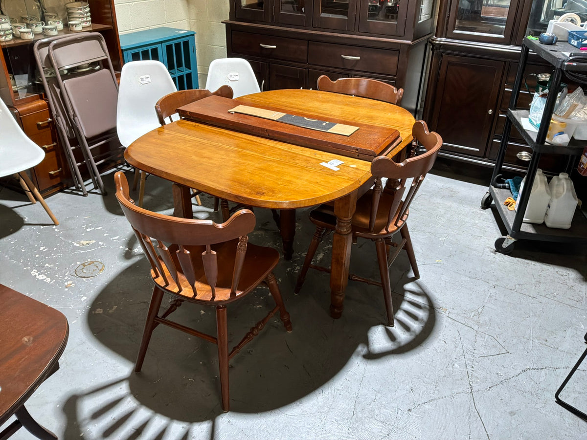 Solid Cherrywood Table w/ 4 Chairs & 2 Leaves