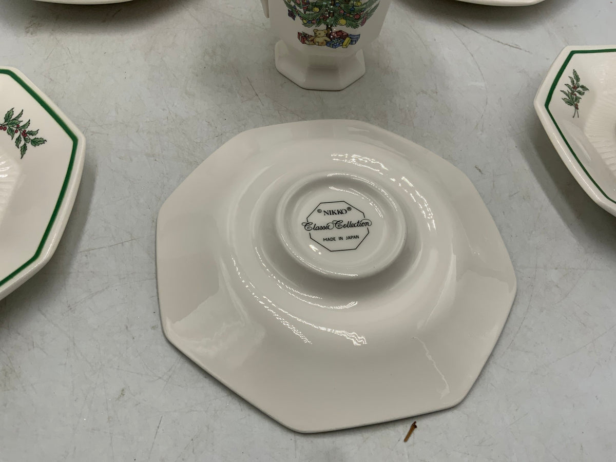 Nikko Cups & Saucers - Set of 5