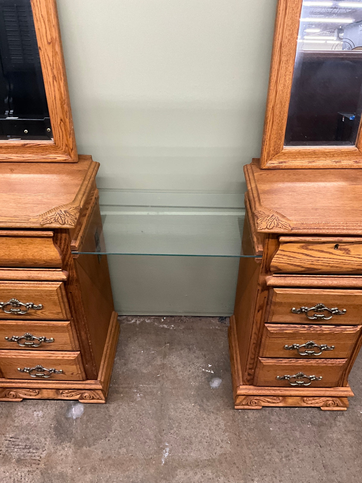 Fine Oak Vanity w/ Mirrors
