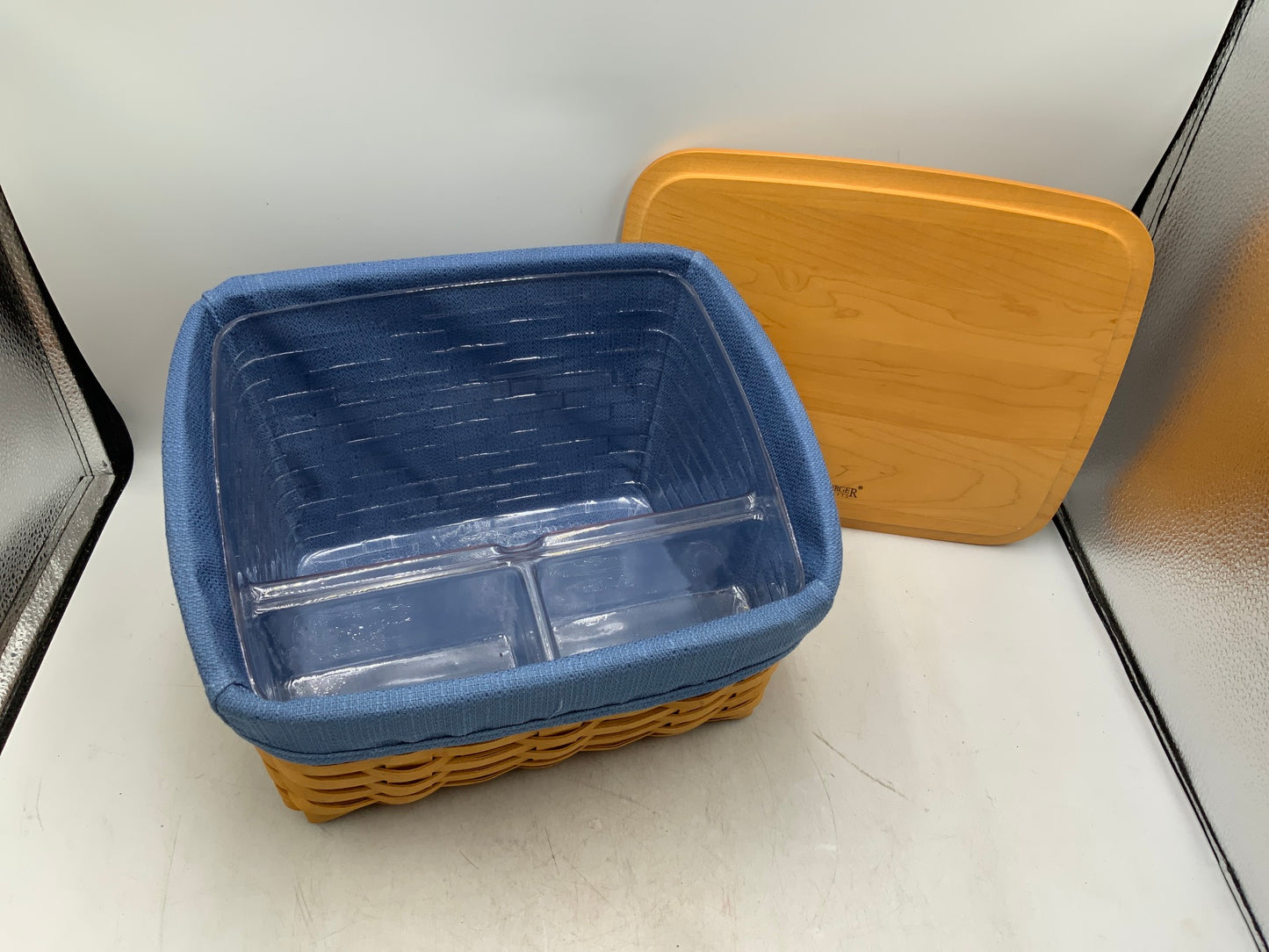 Longaberger 2001 Card Keeper Basket