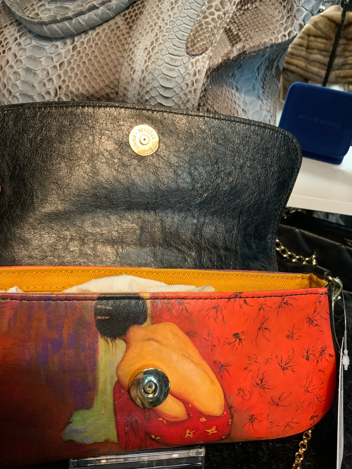 Icon Shoulder Bag