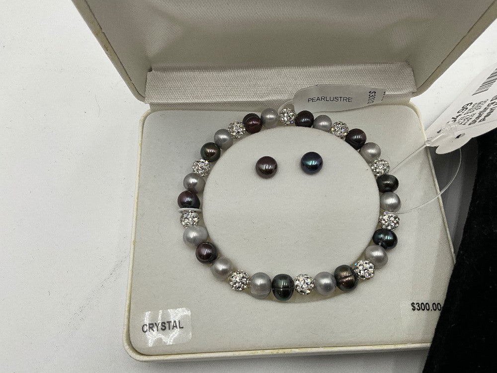 Sterling Silver Black/Silver Pearl Necklace,Bracelet & Earrings Set