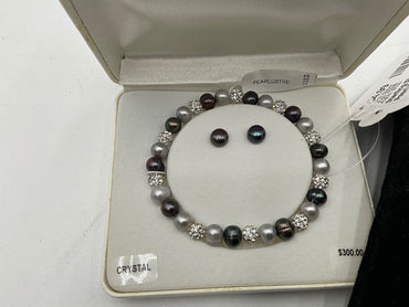 Sterling Silver Black/Silver Pearl Necklace,Bracelet & Earrings Set