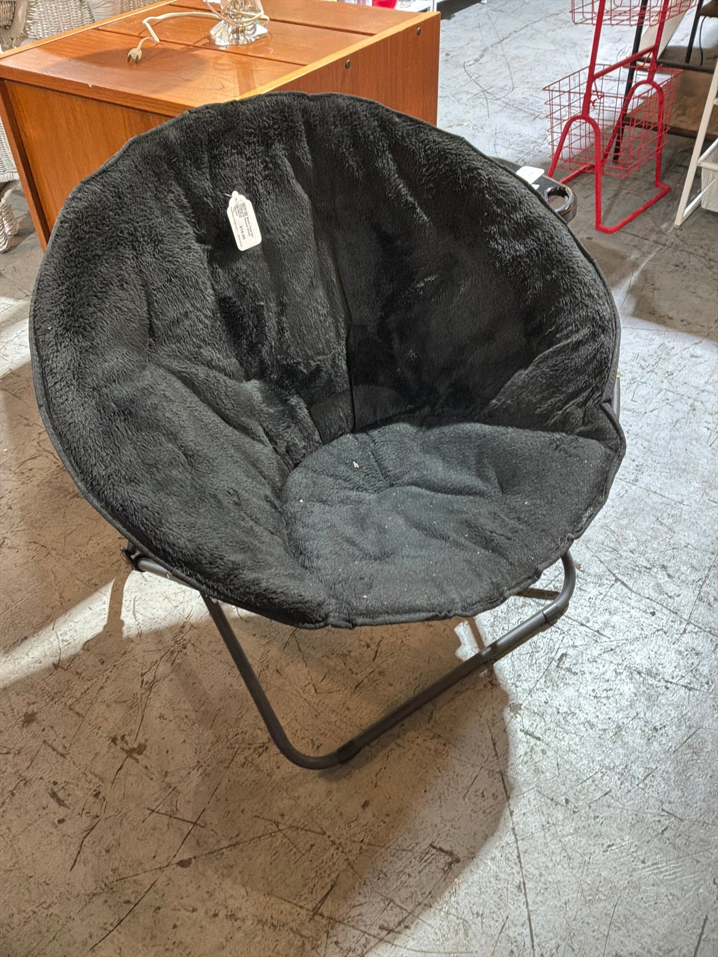 Black Fold Up Saucer Chair