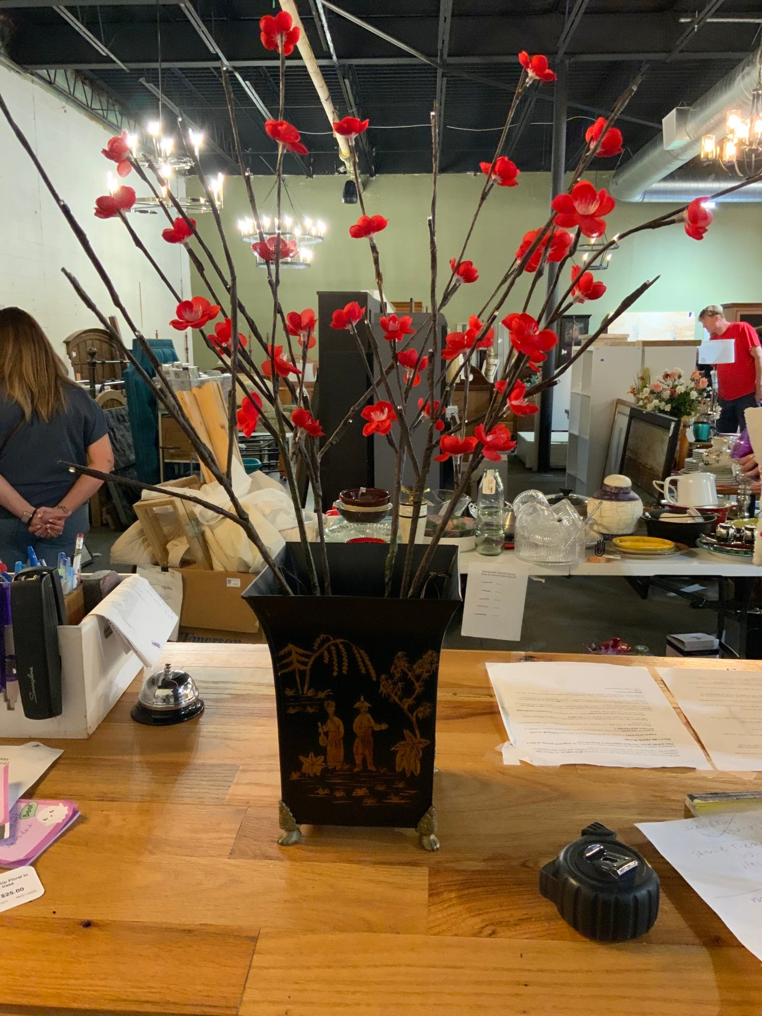 Light Up Floral In Metal Vase