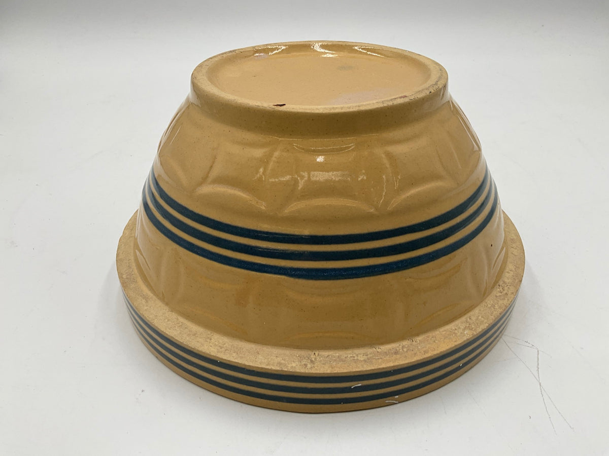 Yelloware Mixing Bowl