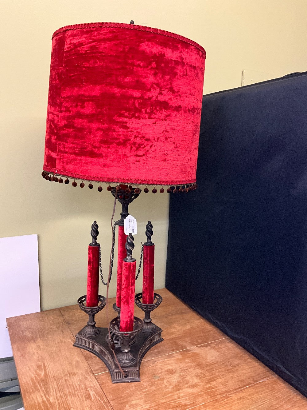 XL Vtg Lamp w/ Red Shade