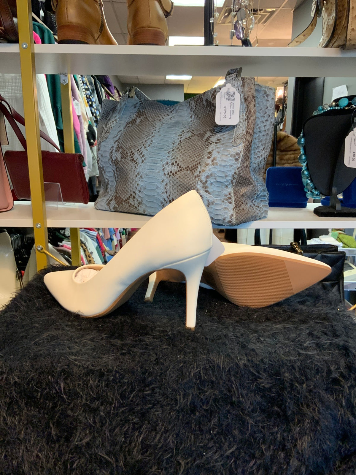 New Dream Pair Heel Sz 9