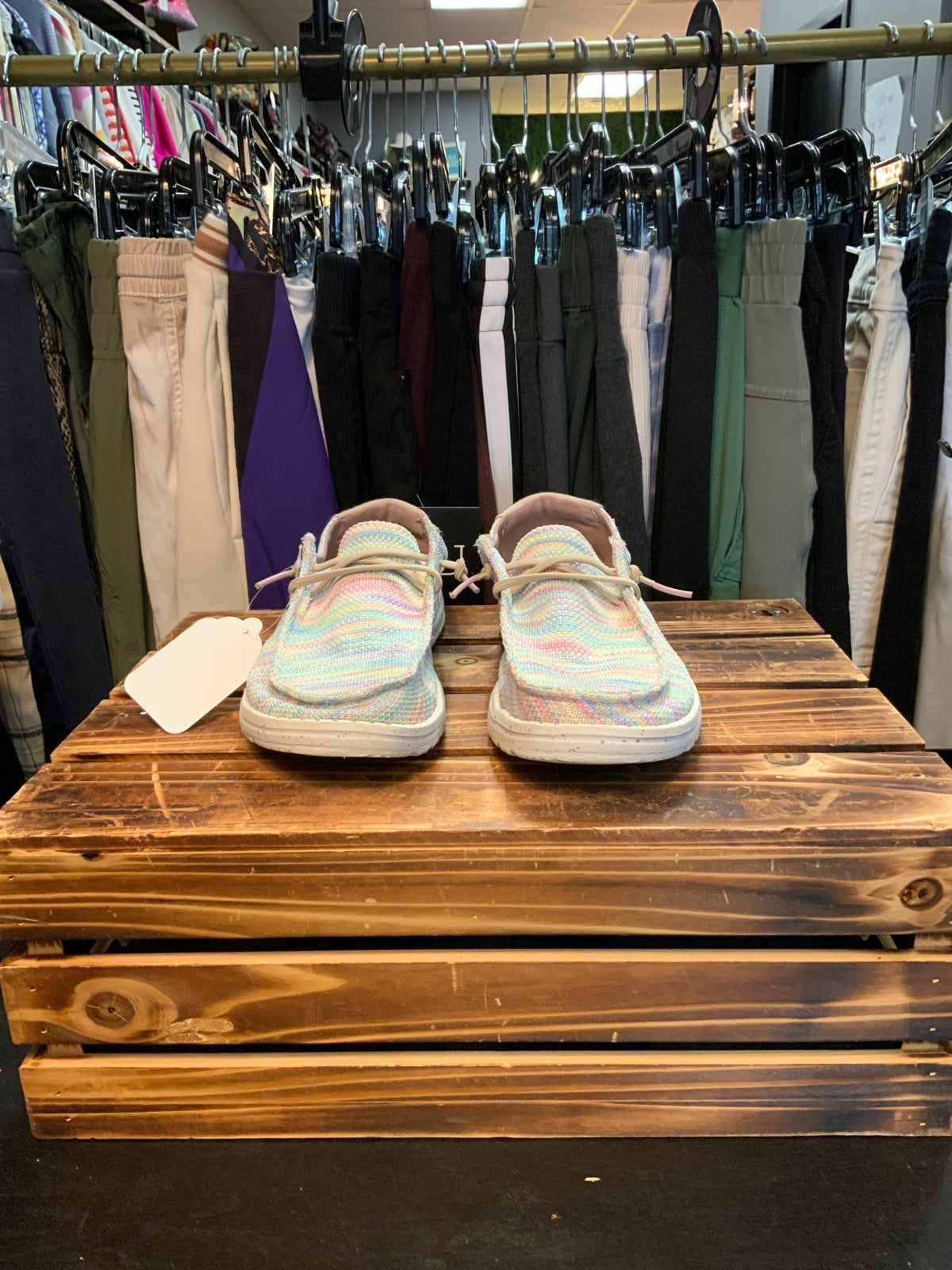 Hey Dude Sz 7 - Call when purchasing to confirm pair 