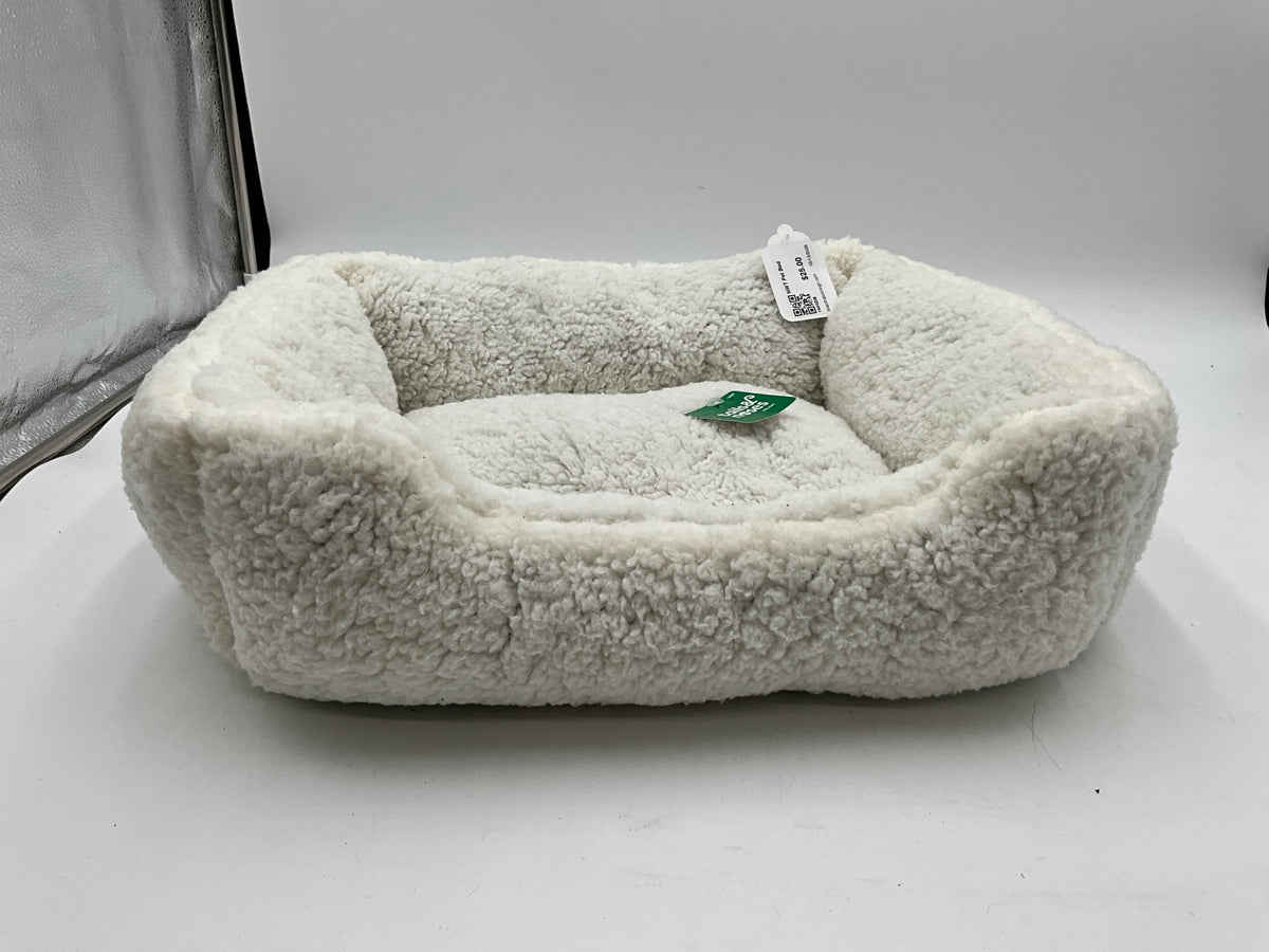 NWT Pet Bed