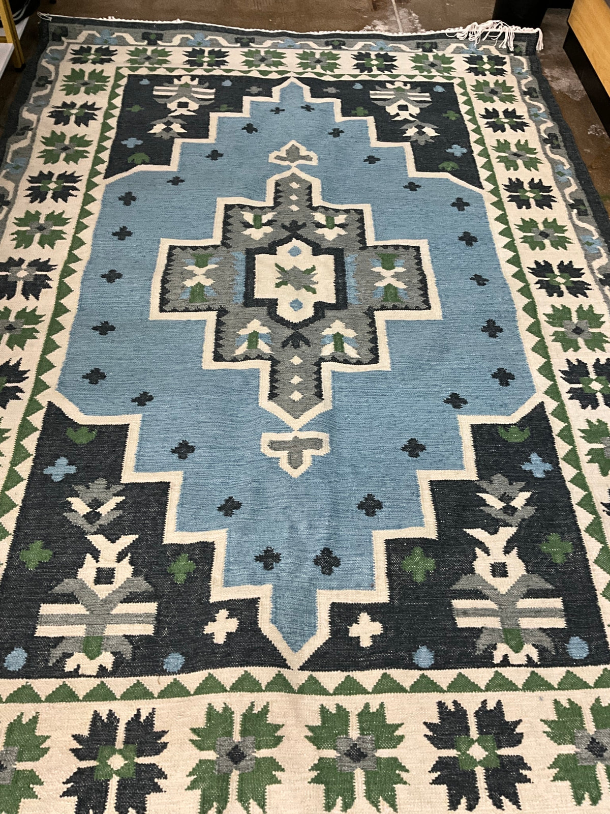 Frontgate Mosaic Pattern Bl/ Gr Rug