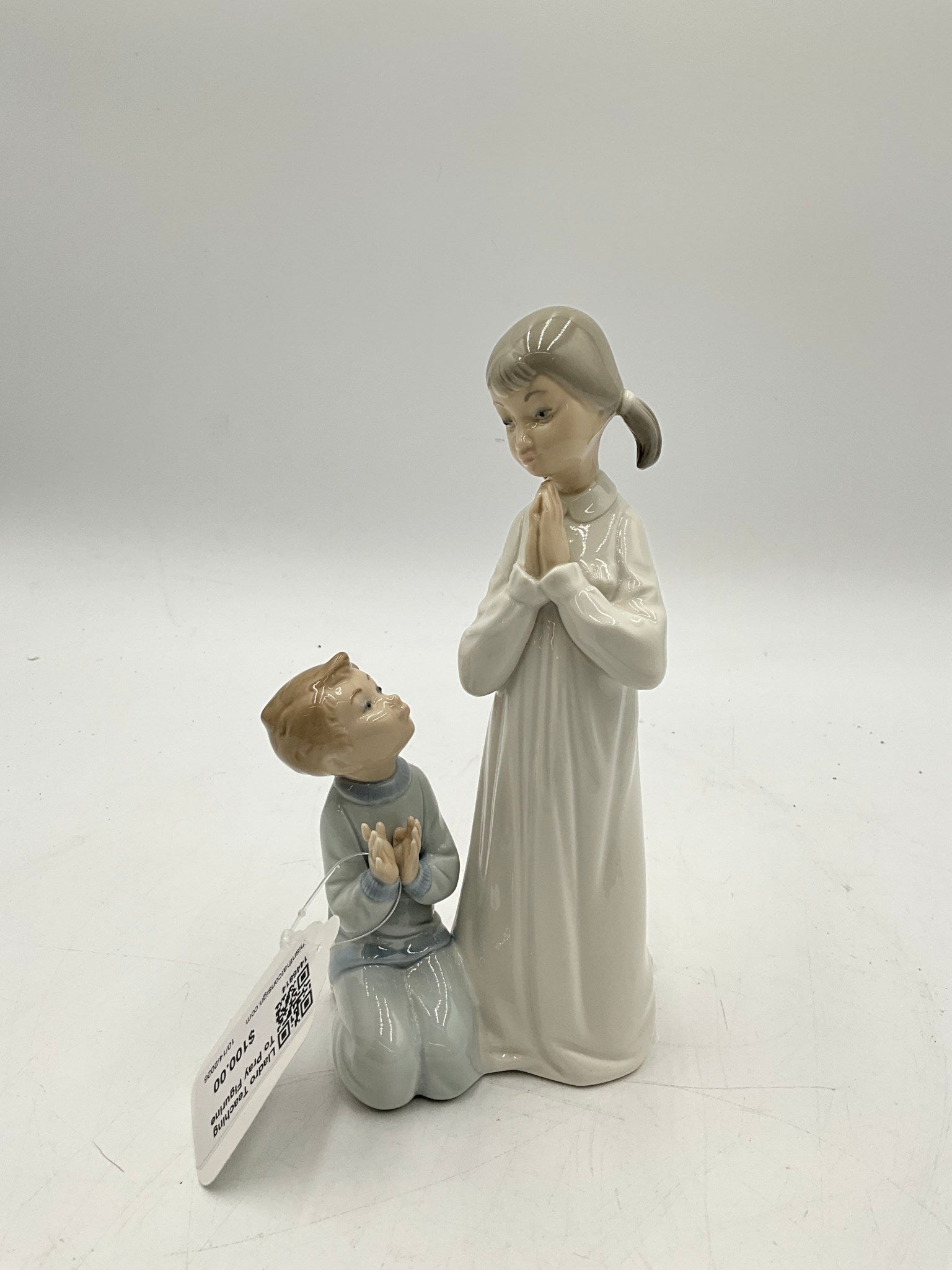 Lladro Teaching To Pray Figurine