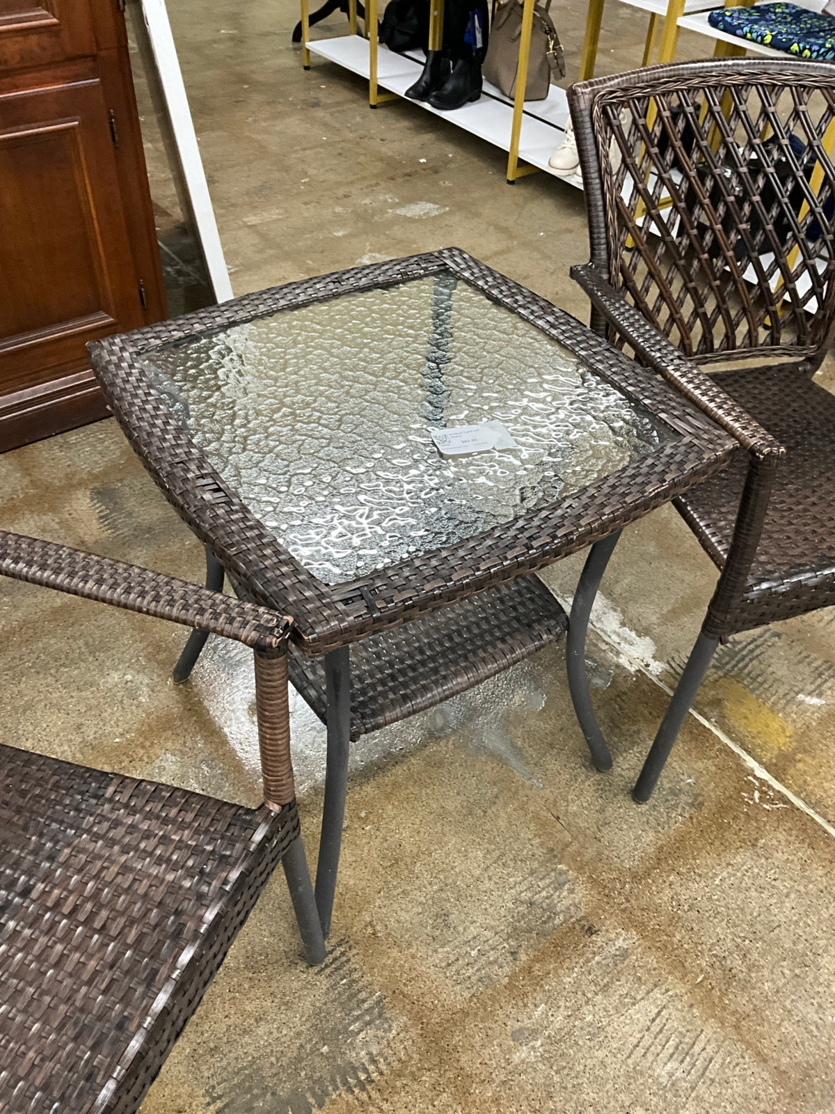 Outdoor Table w/2 Chairs