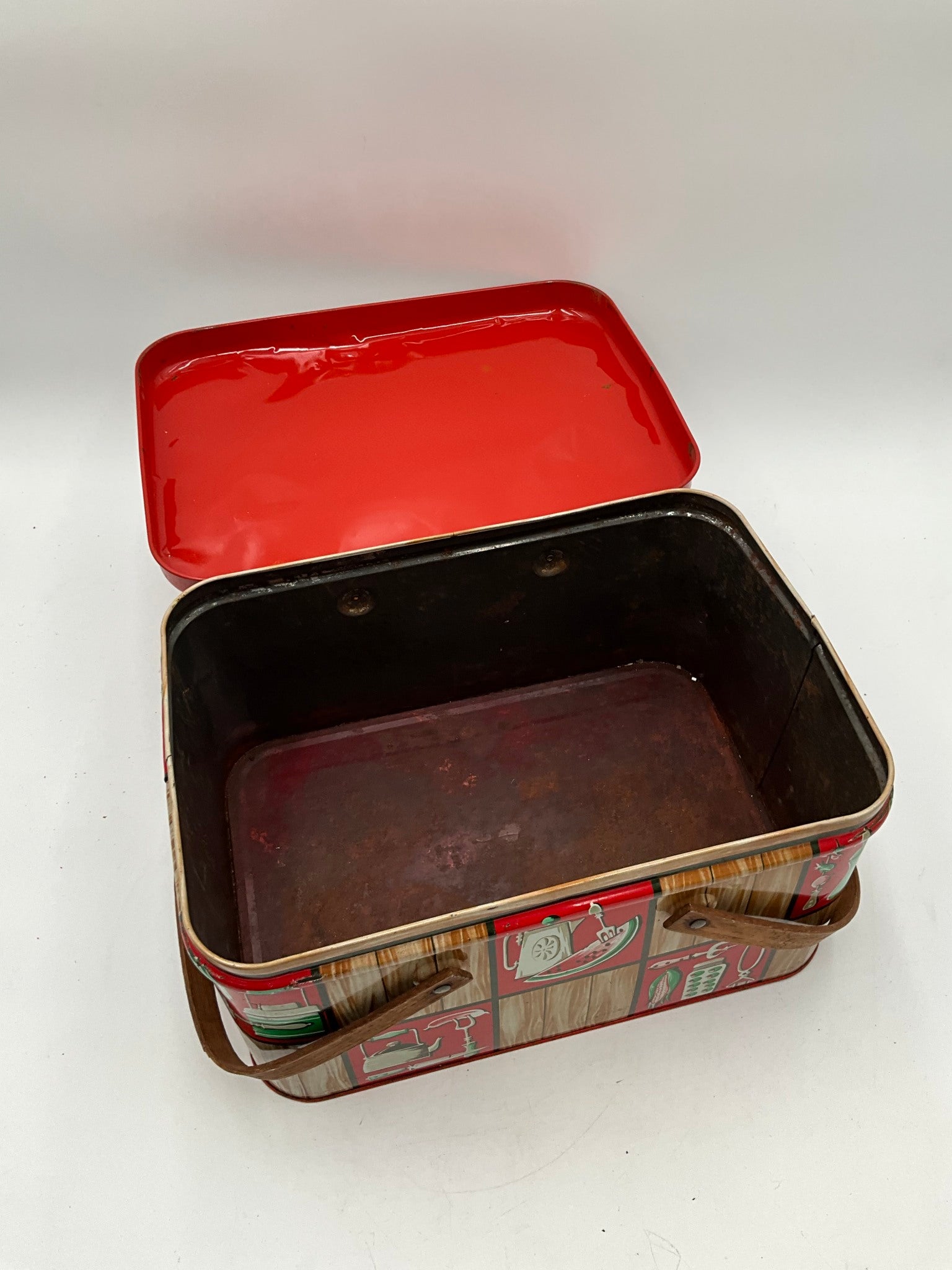 Decorware Metal Picnic Tin