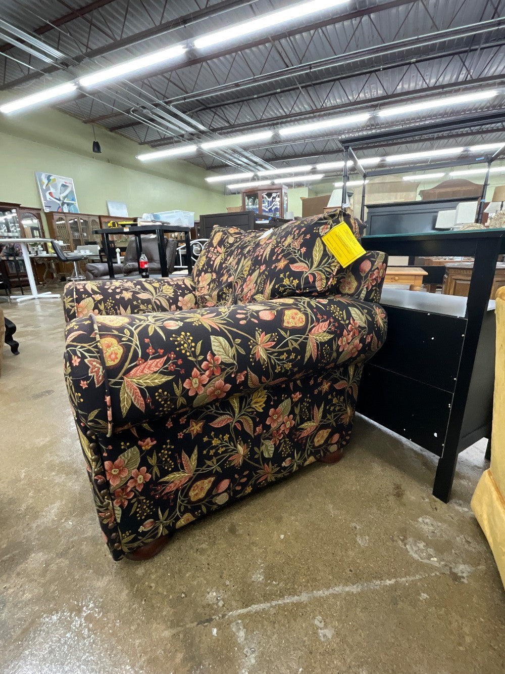 Sofa Express Floral Accent Chair