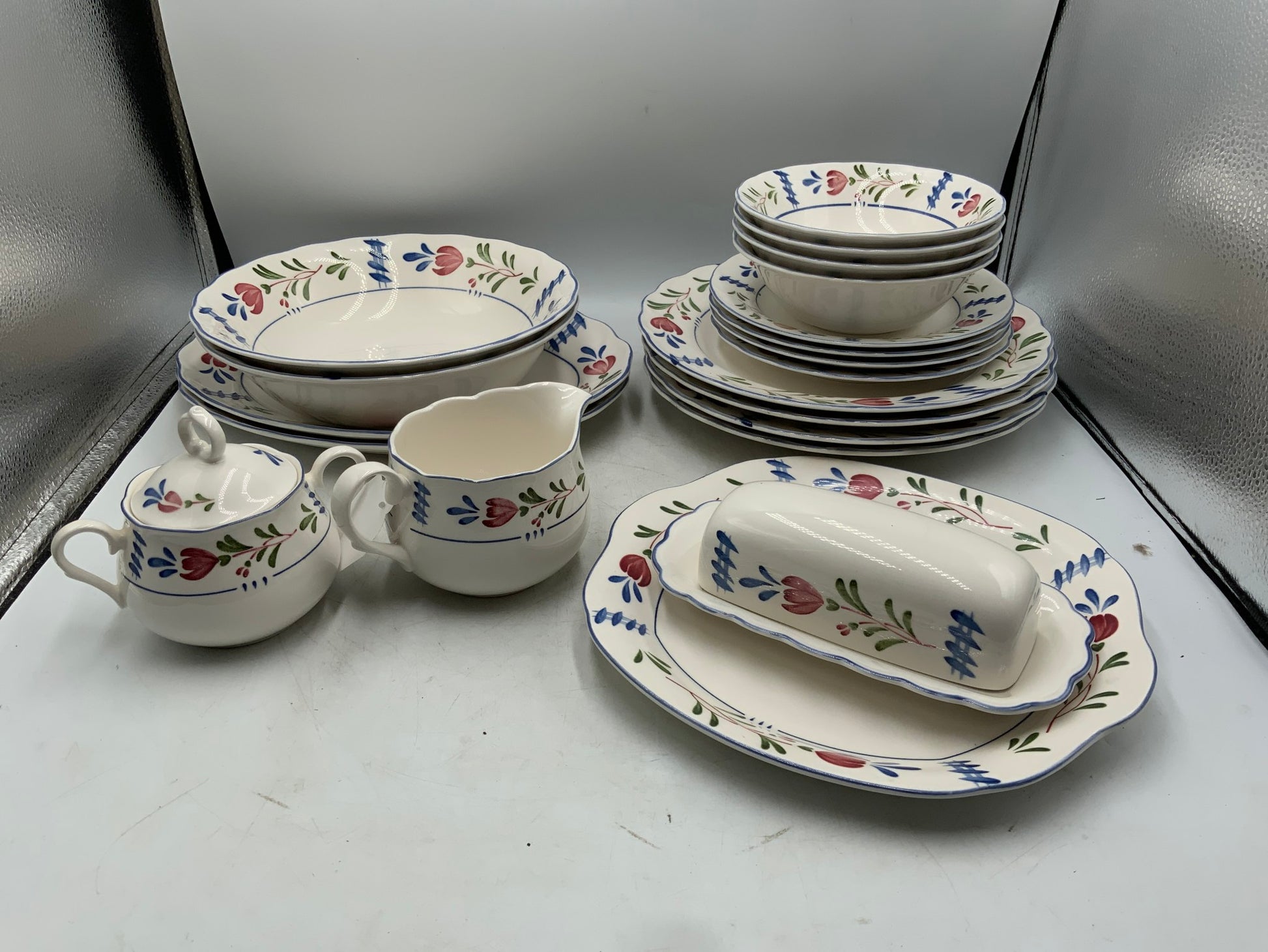 Nikko Avondale 20 pc Dish Set