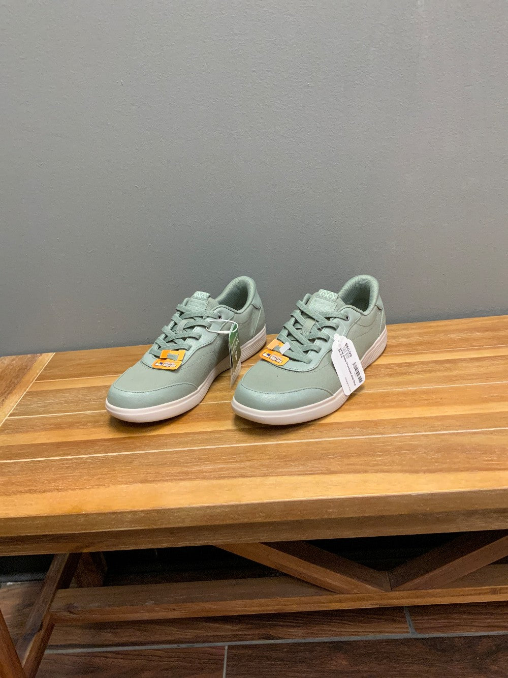 NEW Bobs Skechers Slip Ons Sz. 9.5