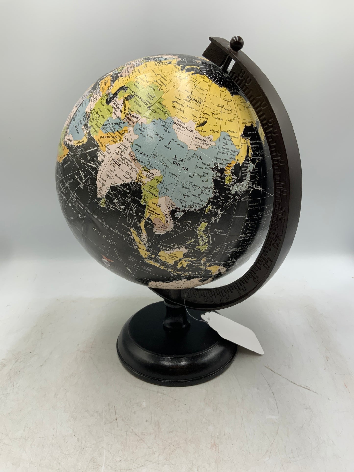Sm Black Globe